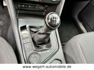 Fahrzeugabbildung Jeep Wrangler / Unlimited Sahara*2.2 CRDI*LED*CAM*