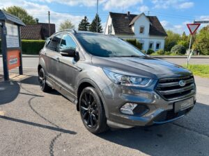 Fahrzeugabbildung Ford Kuga ST-Line*AWD*WENIG KM*F-1*PANO*19"*