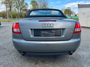 Fahrzeugabbildung Audi A4 Cabriolet 3.0* 1 HAND*XENON*NAVI*AUTOMATIK*