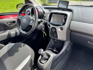 Fahrzeugabbildung Toyota Aygo AYGO x-play touch* CAM*WENIG KM*