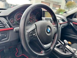Fahrzeugabbildung BMW 318d Touring xDrive Sport Line*LED*NAVI*AHK*