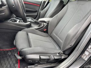 Fahrzeugabbildung BMW 318d Touring xDrive Sport Line*LED*NAVI*AHK*