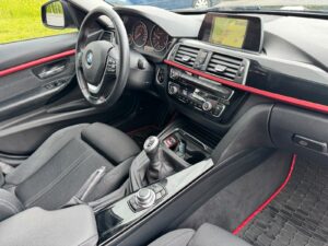 Fahrzeugabbildung BMW 318d Touring xDrive Sport Line*LED*NAVI*AHK*