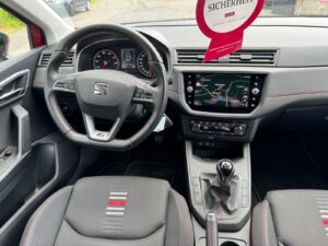 Fahrzeugabbildung SEAT Ibiza FR*LED*NAVI*CARPLAY*18"*