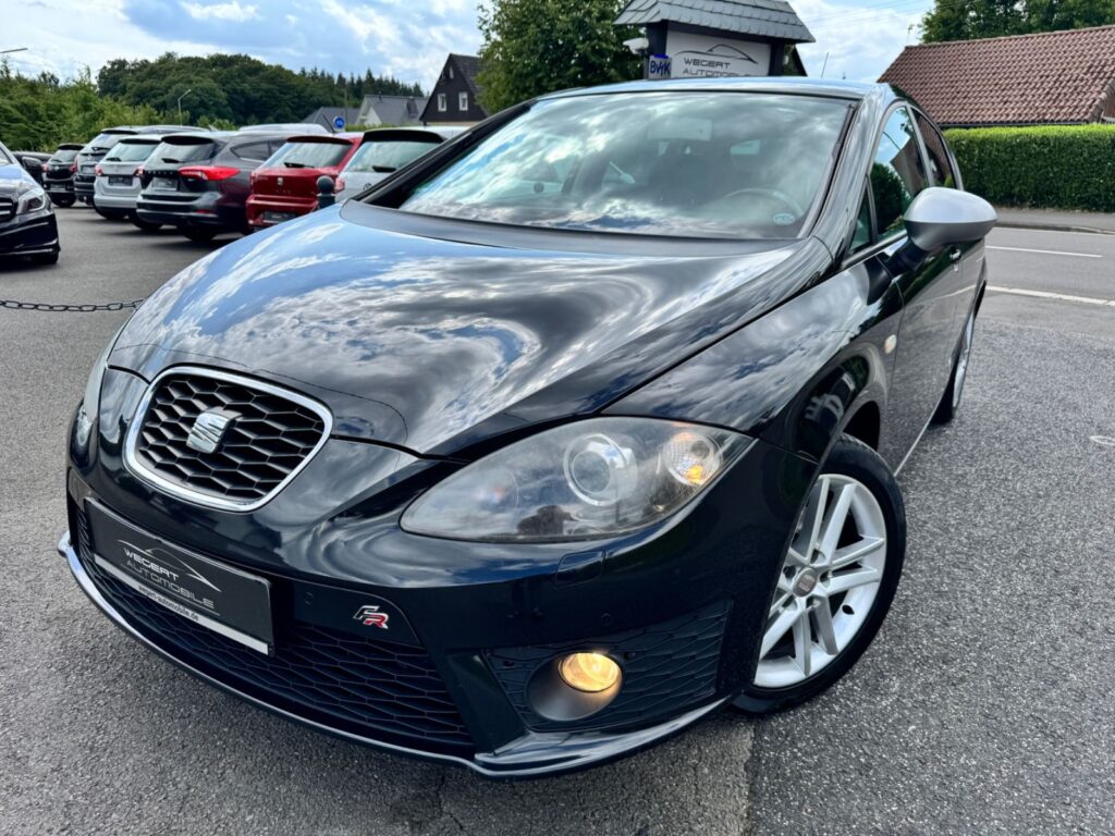 SEAT Leon FR*Bi-XENON*NAVI*SZHZ*