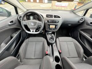 Fahrzeugabbildung SEAT Leon FR*Bi-XENON*NAVI*SZHZ*