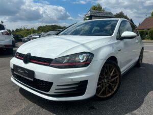 Fahrzeugabbildung Volkswagen Golf VII Lim. GTI Performance BMT*DSG*NAVI* 18"