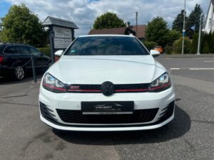 Fahrzeugabbildung Volkswagen Golf VII Lim. GTI Performance BMT*DSG*NAVI* 18"
