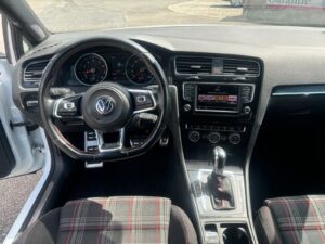 Fahrzeugabbildung Volkswagen Golf VII Lim. GTI Performance BMT*DSG*NAVI* 18"