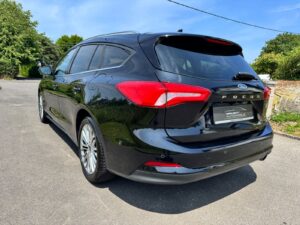 Fahrzeugabbildung Ford Focus Turnier Titanium*LED*CAM*B&O*PARKPILOT*