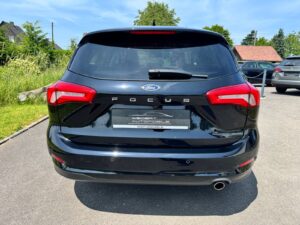 Fahrzeugabbildung Ford Focus Turnier Titanium*LED*CAM*B&O*PARKPILOT*