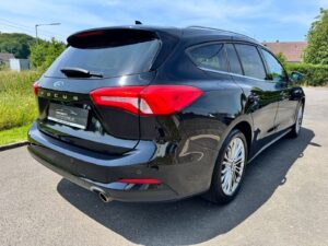 Fahrzeugabbildung Ford Focus Turnier Titanium*LED*CAM*B&O*PARKPILOT*