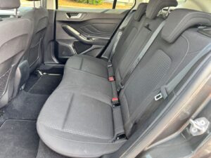 Fahrzeugabbildung Ford Focus Turnier Cool & Connect*LED*CAM* 8 GANG
