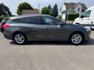 Fahrzeugabbildung Ford Focus Turnier Cool & Connect*LED*CAM* 8 GANG