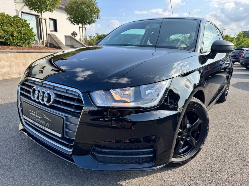 Audi A1 basis* 2 HAND* KLIMA*BRILLIANTSCHWARZ*