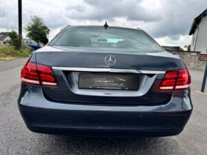 Fahrzeugabbildung Mercedes-Benz E 200 CGI BlueEfficiency* LED*AHK*WENIG KM*