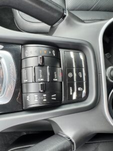Fahrzeugabbildung Porsche Cayenne S*WENIG KM*BOSE*LUFT*CAM*AHK*