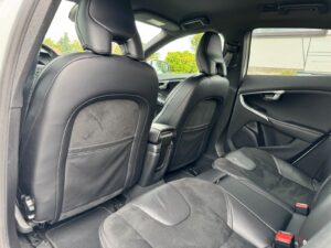 Fahrzeugabbildung Volvo V40 Momentum*R-DESIGN*LED*CAM*