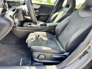 Fahrzeugabbildung Mercedes-Benz A 220 4Matic* AMG LINE* MULTIBEAM* WIDESCREEN*