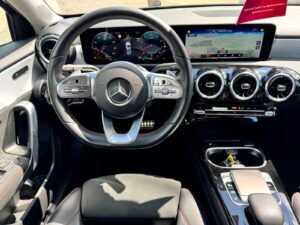 Fahrzeugabbildung Mercedes-Benz A 220 4Matic* AMG LINE* MULTIBEAM* WIDESCREEN*