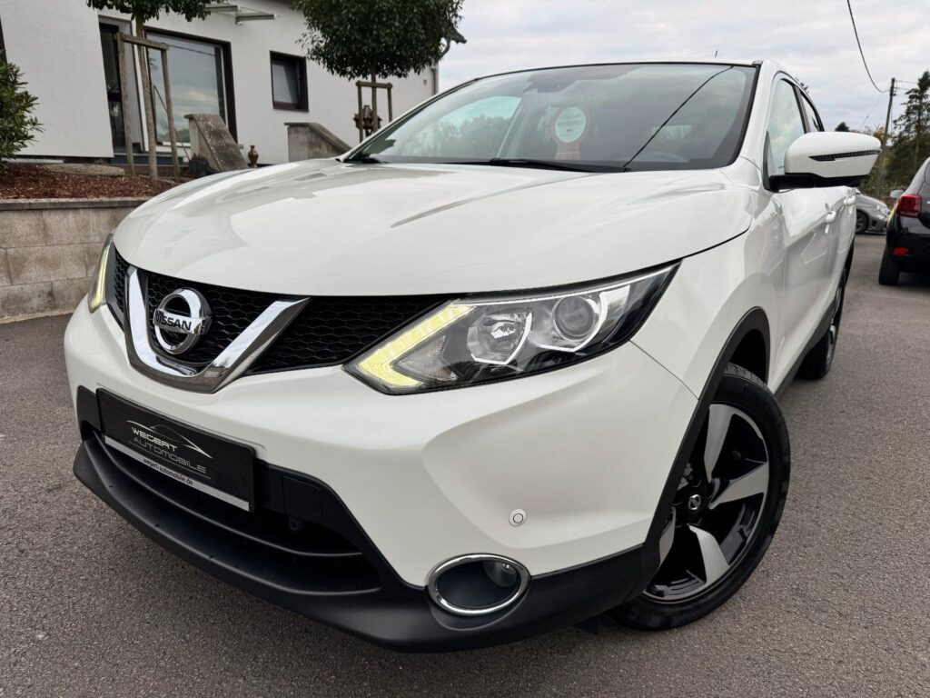 Nissan Qashqai N-Connecta*360 CAM*AHK*SPUR*