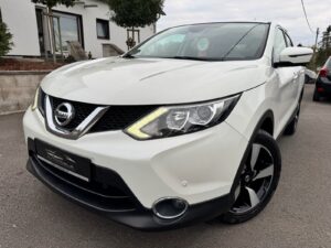 Fahrzeugabbildung Nissan Qashqai N-Connecta*360 CAM*AHK*SPUR*
