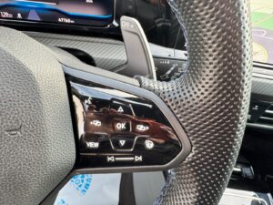 Fahrzeugabbildung Volkswagen Golf VIII Lim. R 4Motion* BLACK EDITION*