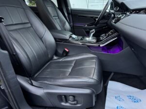 Fahrzeugabbildung Land Rover Evoque R-Dynamic SE*LED*HUD*4xSZH*MERIDIAN*360°*