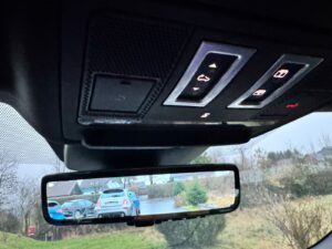Fahrzeugabbildung Land Rover Evoque R-Dynamic SE*LED*HUD*4xSZH*MERIDIAN*360°*