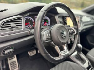 Fahrzeugabbildung Volkswagen T-Roc Sport* R-LINE*DSG*19"*AHK*