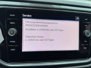 Fahrzeugabbildung Volkswagen T-Roc Sport* R-LINE*DSG*19"*AHK*