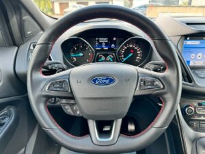 Fahrzeugabbildung Ford Kuga ST-Line*4X4*F-1 WIPPEN*CAM*SONY*
