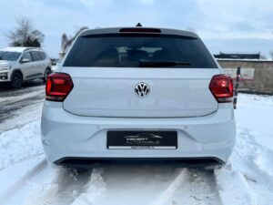 Fahrzeugabbildung Volkswagen Polo VI Highline*DSG* LED * ACC* WHITE SILVER*