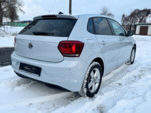 Fahrzeugabbildung Volkswagen Polo VI Highline*DSG* LED * ACC* WHITE SILVER*