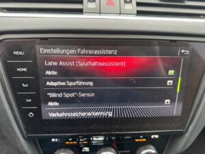 Fahrzeugabbildung SKODA Octavia Combi RS 245*LED*DSG*PANO*CAM*VELVET ROT