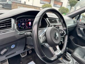 Fahrzeugabbildung Volkswagen Tiguan Highline R-LINE *BLACK STYLE*4Motion*MWST