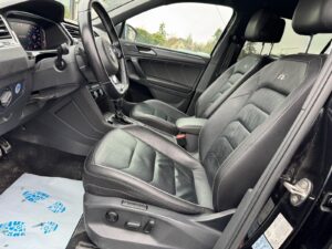 Fahrzeugabbildung Volkswagen Tiguan Highline R-LINE *BLACK STYLE*4Motion*MWST