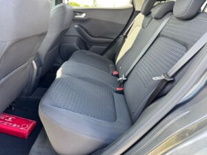 Fahrzeugabbildung Ford Fiesta Titanium* 2 HAND*WENIG KM*GARANTIE*
