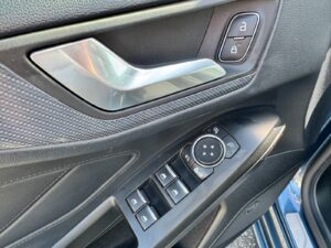 Fahrzeugabbildung Ford Focus Turnier ST-Line*LED*F1*CAM*B&O*HUD*AHK*