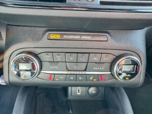 Fahrzeugabbildung Ford Focus Turnier ST-Line*LED*F1*CAM*B&O*HUD*AHK*