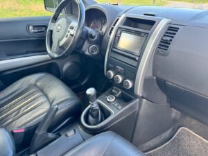 Fahrzeugabbildung Nissan X-Trail LE 4X4 *2,0 dCi *LEDER*XENON*CAM*