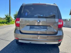 Fahrzeugabbildung SKODA Yeti Ambition* 2.0 TDI* PLUSPAKET*AHK*PDC*ALU*