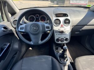 Fahrzeugabbildung Opel Corsa D Satellite* 1.4 *