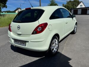 Fahrzeugabbildung Opel Corsa D Satellite* 1.4 *