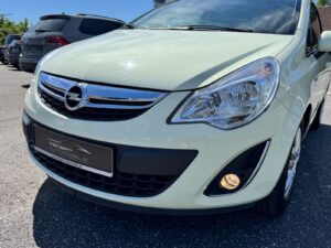 Fahrzeugabbildung Opel Corsa D Satellite* 1.4 *