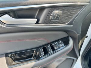 Fahrzeugabbildung Ford B-Max Sync Edition