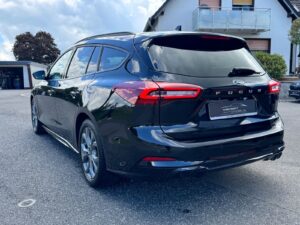 Fahrzeugabbildung Volkswagen Golf VIII Lim. Life*2.0 TDI*LED*CAM*PANO*CAM*AHK