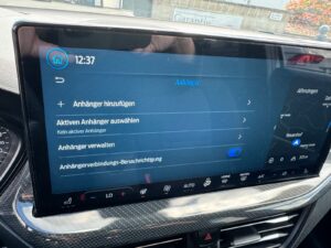 Fahrzeugabbildung Volkswagen Golf VIII Lim. Life*2.0 TDI*LED*CAM*PANO*CAM*AHK