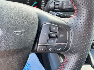 Fahrzeugabbildung Volkswagen Golf VIII Lim. Life*2.0 TDI*LED*CAM*PANO*CAM*AHK