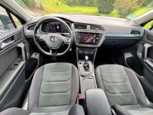 Fahrzeugabbildung Volkswagen Tiguan R-Line* 4Motion*LED*DSG*ACC*CAM*AHK*